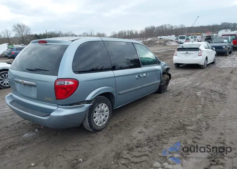 2006 Chrysler Town & Country z USA, uszkodzony, nr VIN 1A4GP45R76B755355